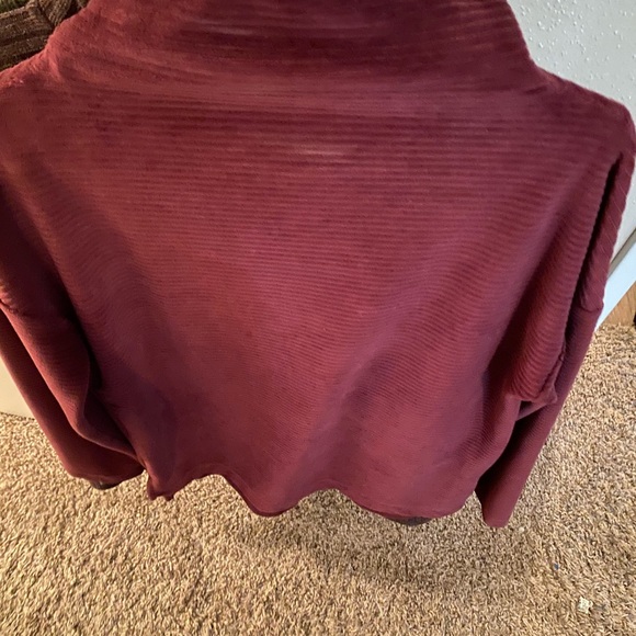 Turtle neck - Picture 4 of 4